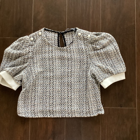 Zara Black and White Tweed Blouse with Puff Sleeves - Picture 3 of 6